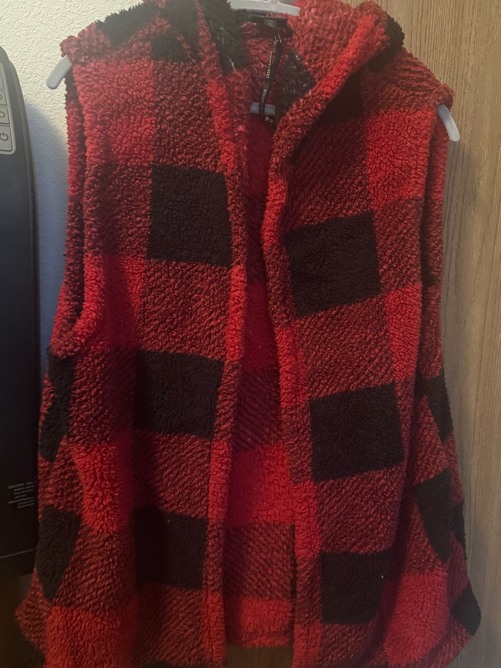 Plaid Sherpa Hooded Vest in Red and Black